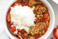 Sweet-Tart Gluten-Free Strawberry Rhubarb Crisp