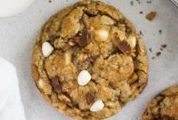 Comforting Gluten-Free Cinnamon White Chocolate Oatmeal Delights