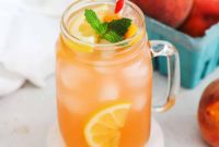 Simple Fresh Peach Lemonade