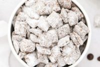 Gluten-Free Chocolate Peanut Butter Muddy Buddies