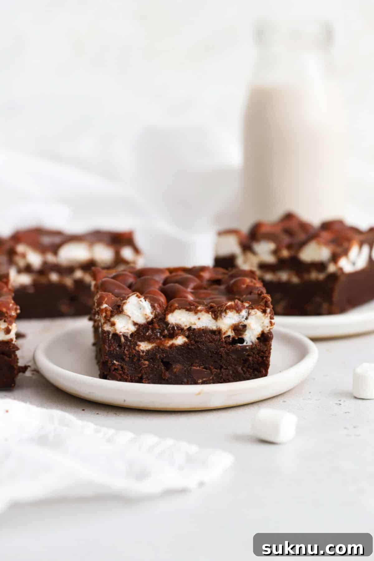 Gooey Gluten-Free Marshmallow Brownies 4 marshmallow brownies cut into squares