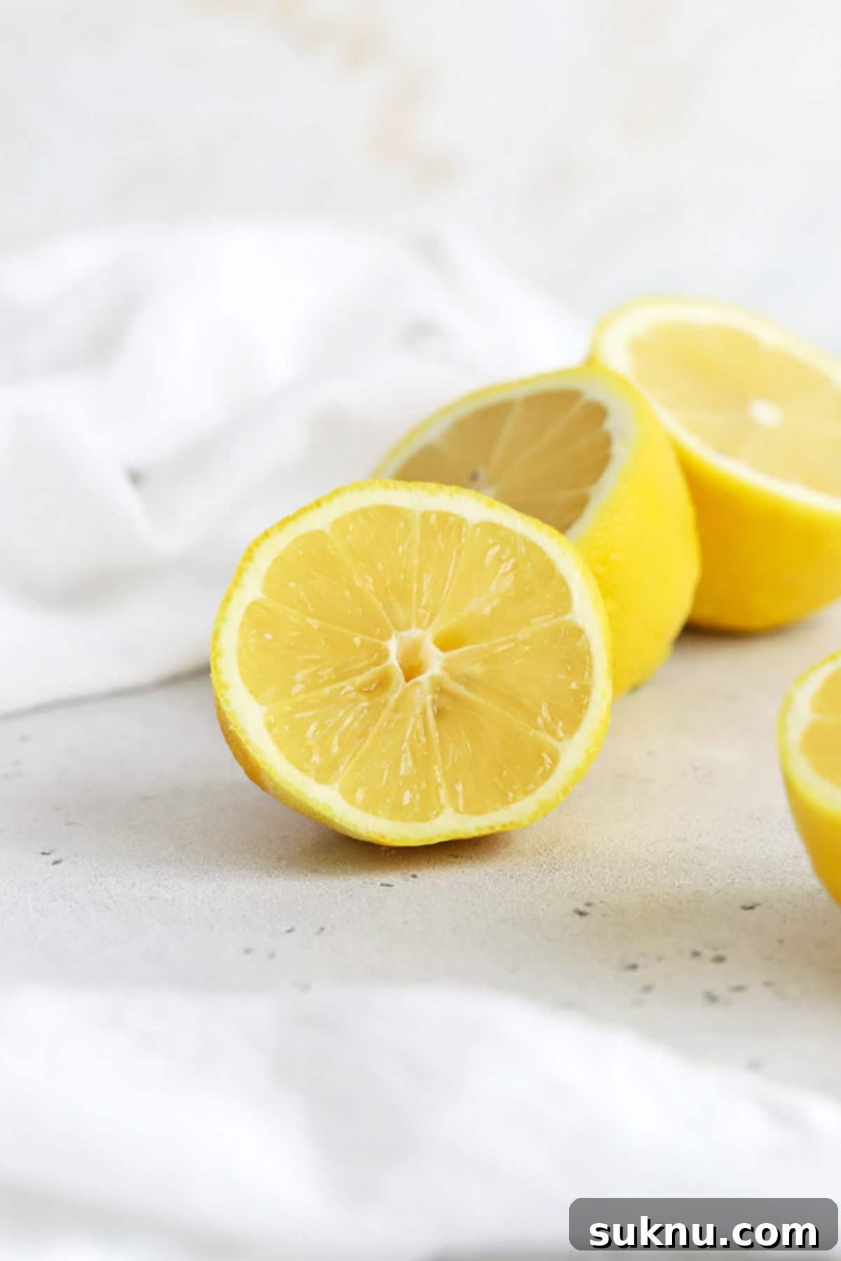 Front view of fresh lemons, ready for zesting